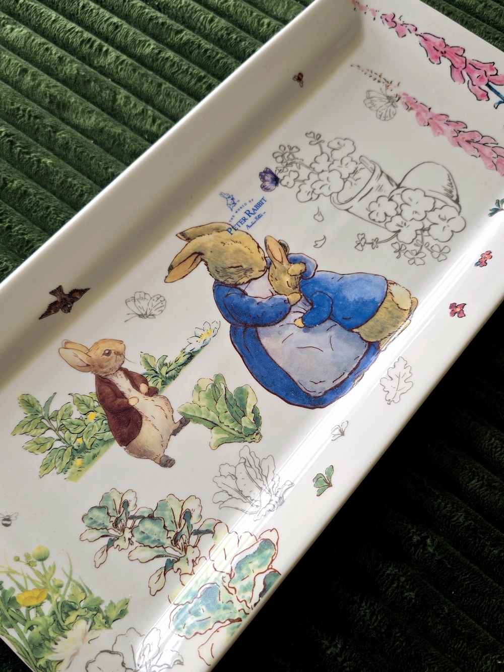 🐰 Peter Rabbit Decorative Ceramic Tray with Blue & Brown Accents